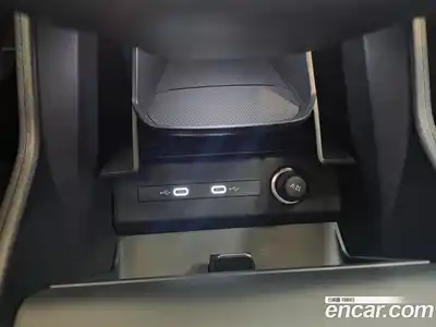 Audi Q4 e-tron 2025 1.0 Автомат в Москве № 343904, миниатюра 10