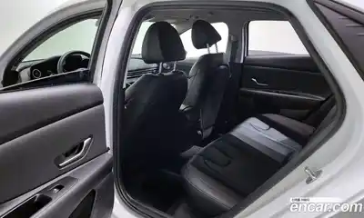 Hyundai Avante 2022 1.6 Автомат в Москве № 356582, миниатюра 11