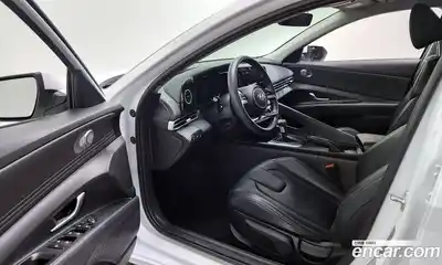 Hyundai Avante 2022 1.6 Автомат в Москве № 356582, миниатюра 10