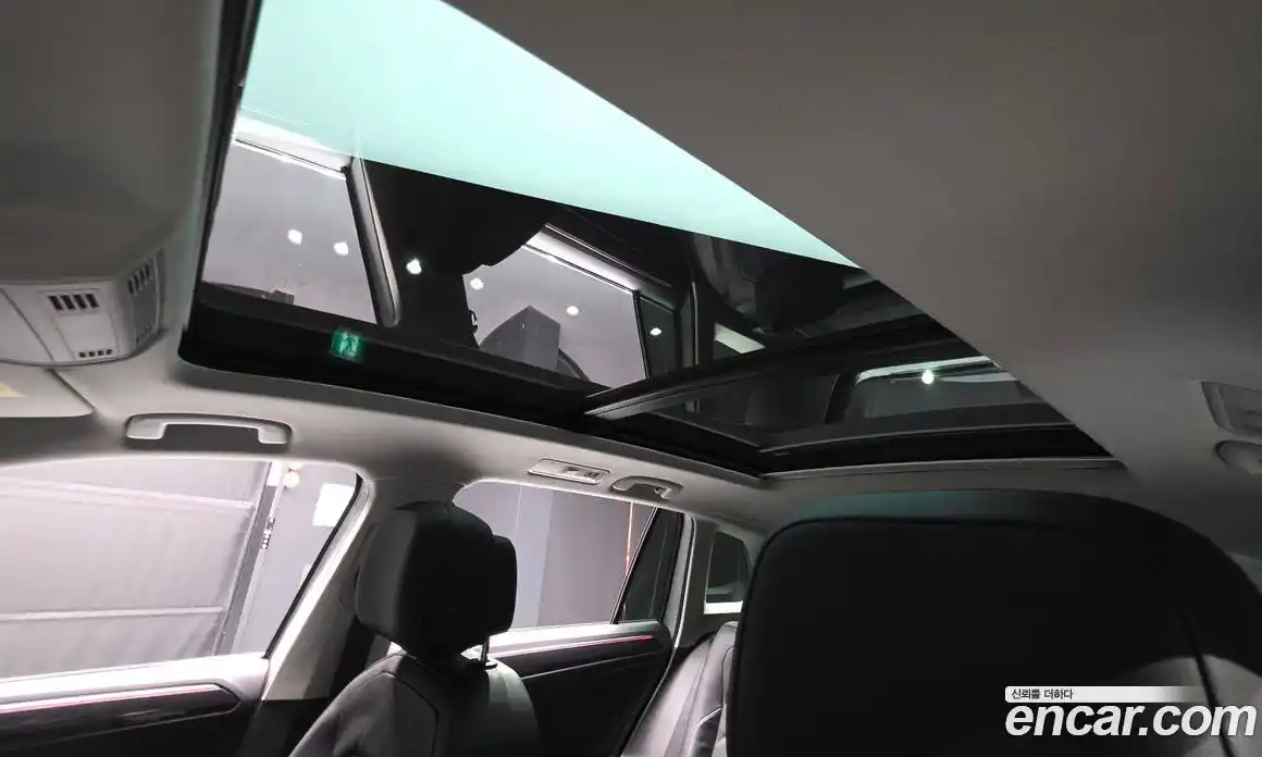 Volkswagen Tiguan 2023 2.0 Автомат в Москве № 357447, фото 18