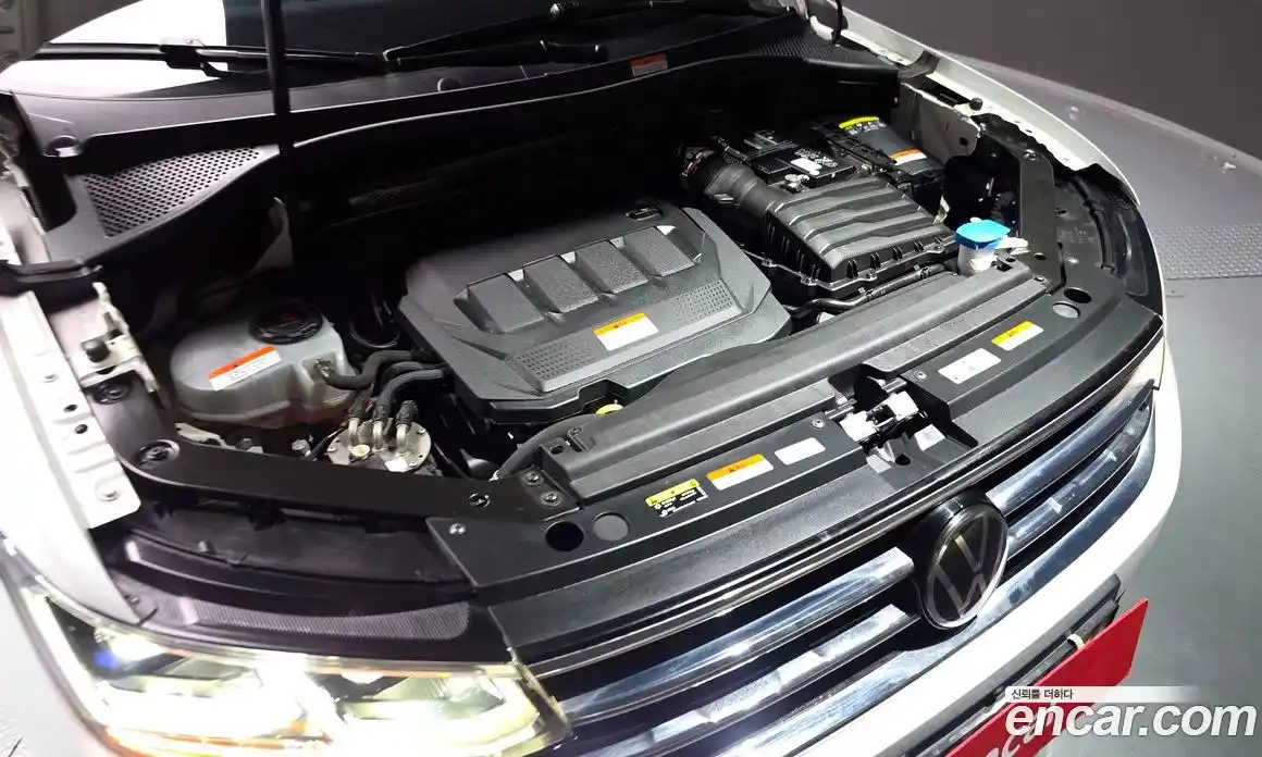 Volkswagen Tiguan 2023 2.0 Автомат в Москве № 357447, фото 6