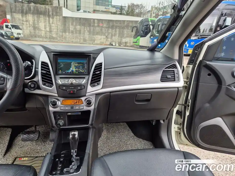 SsangYong Korando 2015 2.0 Автомат в Москве № 36268, фото 10