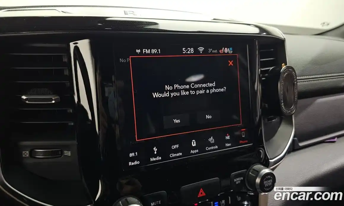 Dodge Ram Pick Up 2019 5.7 Автомат в Москве № 384407, фото 15