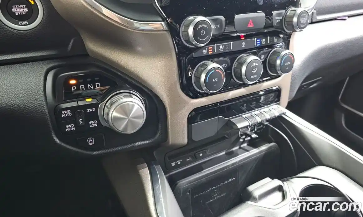 Dodge Ram Pick Up 2019 5.7 Автомат в Москве № 384407, фото 9