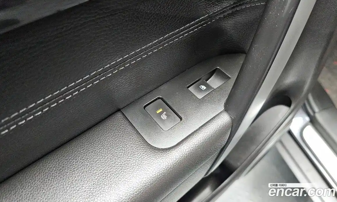 Chevrolet Captiva 2015 2.0 Автомат в Москве № 39077, фото 15