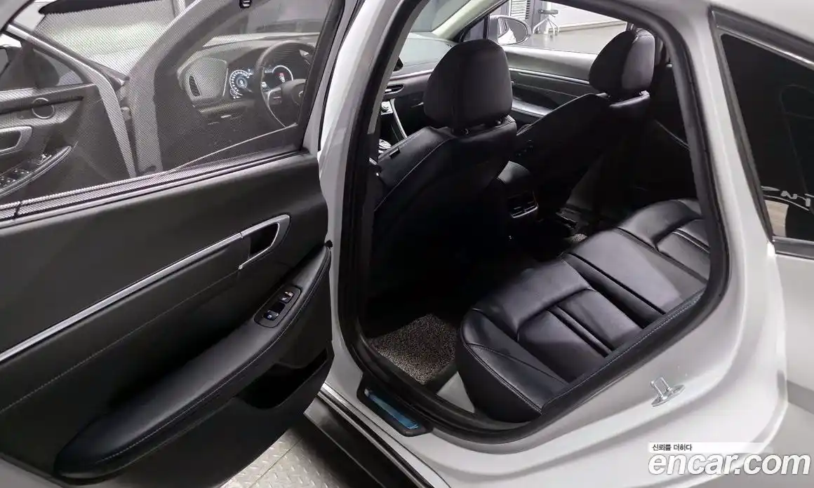 Hyundai Sonata 2020 2.0 Автомат в Москве № 399730, фото 11