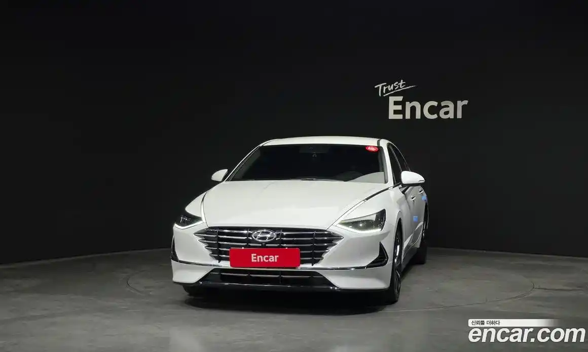 Hyundai Sonata 2020 2.0 Автомат в Москве № 399730, фото 3