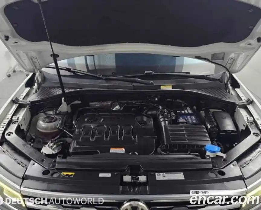 Volkswagen Tiguan 2018 2.0 Автомат в Москве № 401123, фото 6