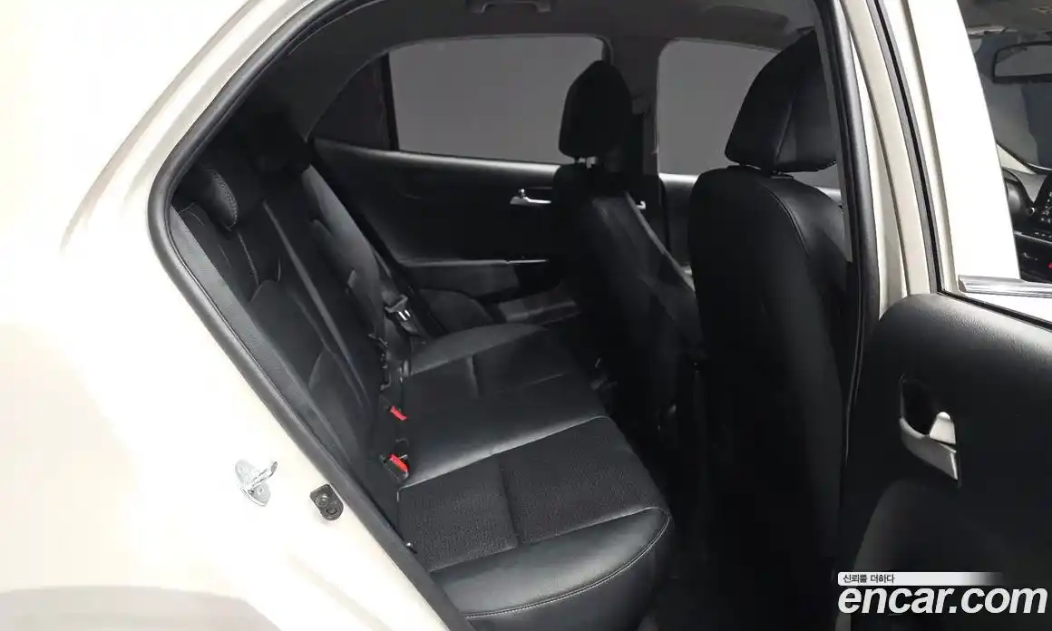 Kia Morning 2023 1.0 Автомат в Москве № 404044, фото 12