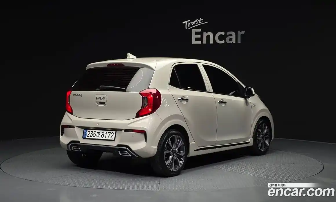 Kia Morning 2023 1.0 Автомат в Москве № 404044, фото 2