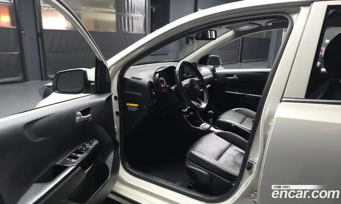 Kia Morning 2023 1.0 Автомат в Москве № 404044, фото 10