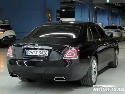 Rolls-Royce Ghost 2022 6.7 Автомат в Москве № 407320, миниатюра 2