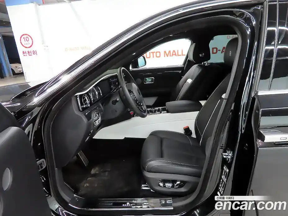 Rolls-Royce Ghost 2022 6.7 Автомат в Москве № 407320, фото 10