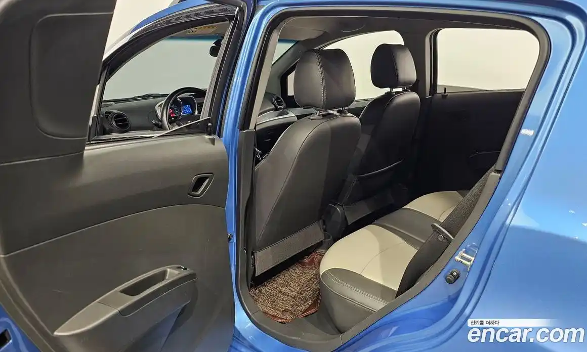 Chevrolet Spark 2014 1.0 Автомат в Москве № 41606, фото 19