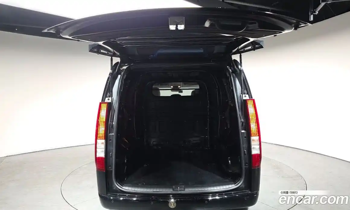 Hyundai Staria 2024 2.2 Автомат в Москве № 48604, фото 13