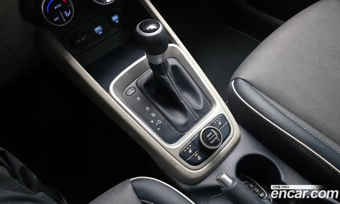 Hyundai Venue 2020 1.6 Автомат в Москве № 48834, фото 17