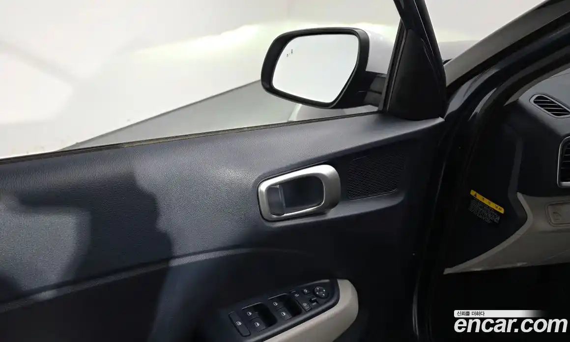 Hyundai Venue 2020 1.6 Автомат в Москве № 48834, фото 3