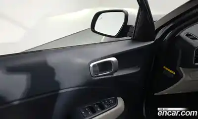 Hyundai Venue 2020 1.6 Автомат в Москве № 48834, миниатюра 3