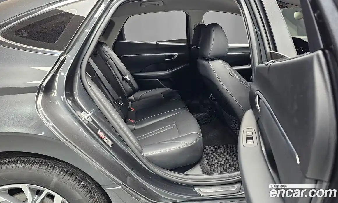 Hyundai Sonata 2020 2.0 Автомат в Москве № 49598, фото 14