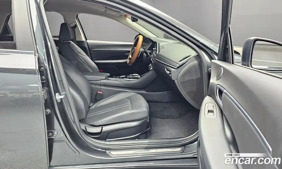 Hyundai Sonata 2020 2.0 Автомат в Москве № 49598, фото 15