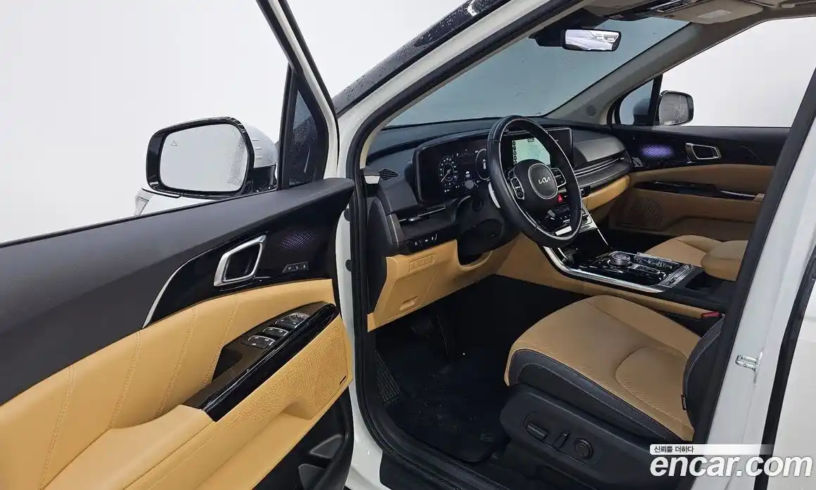 Kia Canival 2023 2.2 Автомат в Москве № 50561, фото 20