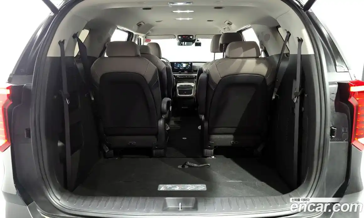 Kia Canival 2025 3.5 Автомат в Москве № 53473, фото 20