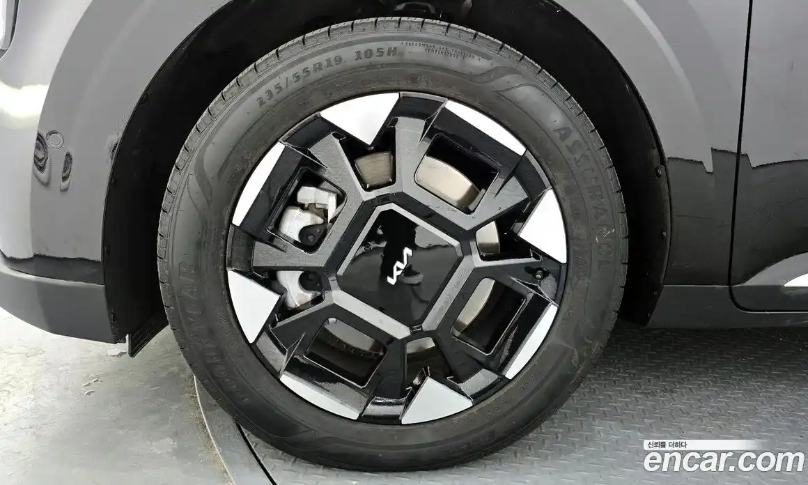 Kia Canival 2025 3.5 Автомат в Москве № 53473, фото 5