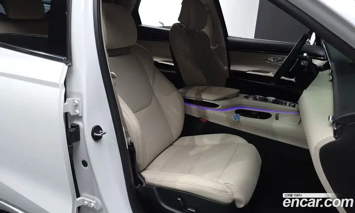 Genesis GV70 2023 2.5 Автомат в Москве № 56448, фото 8