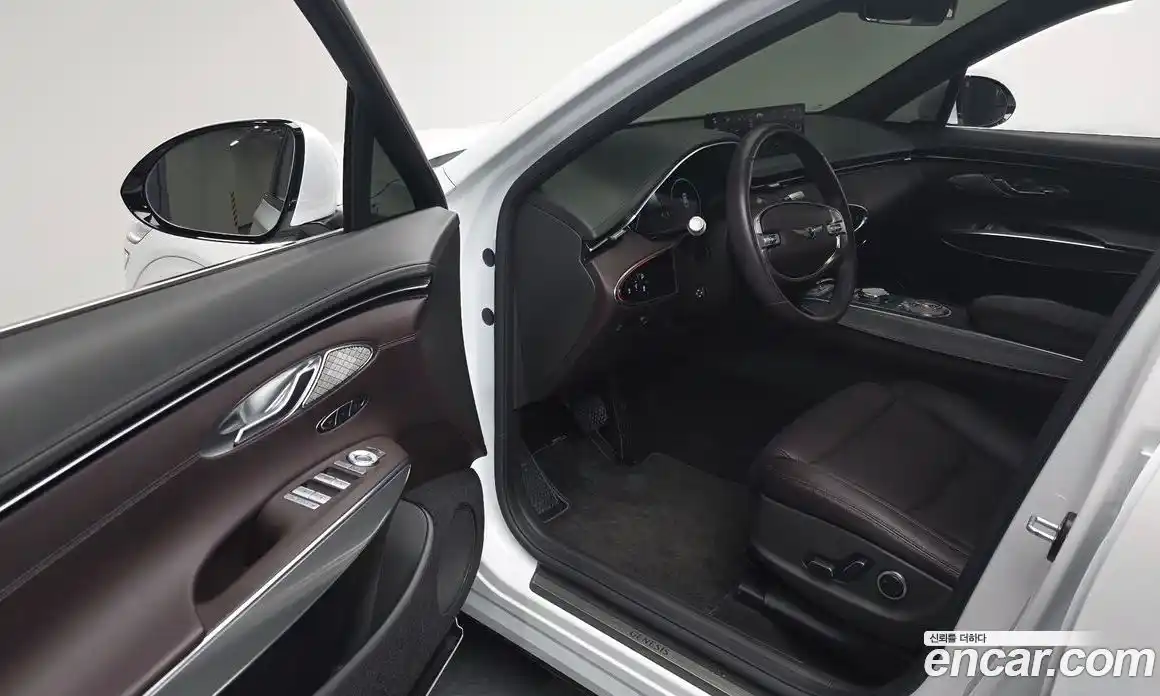 Genesis GV70 2024 2.5 Автомат в Москве № 57019, фото 11