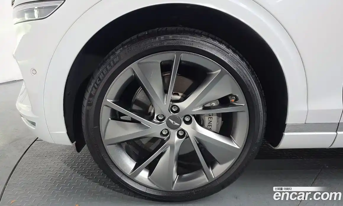 Genesis GV70 2024 2.5 Автомат в Москве № 57019, фото 5