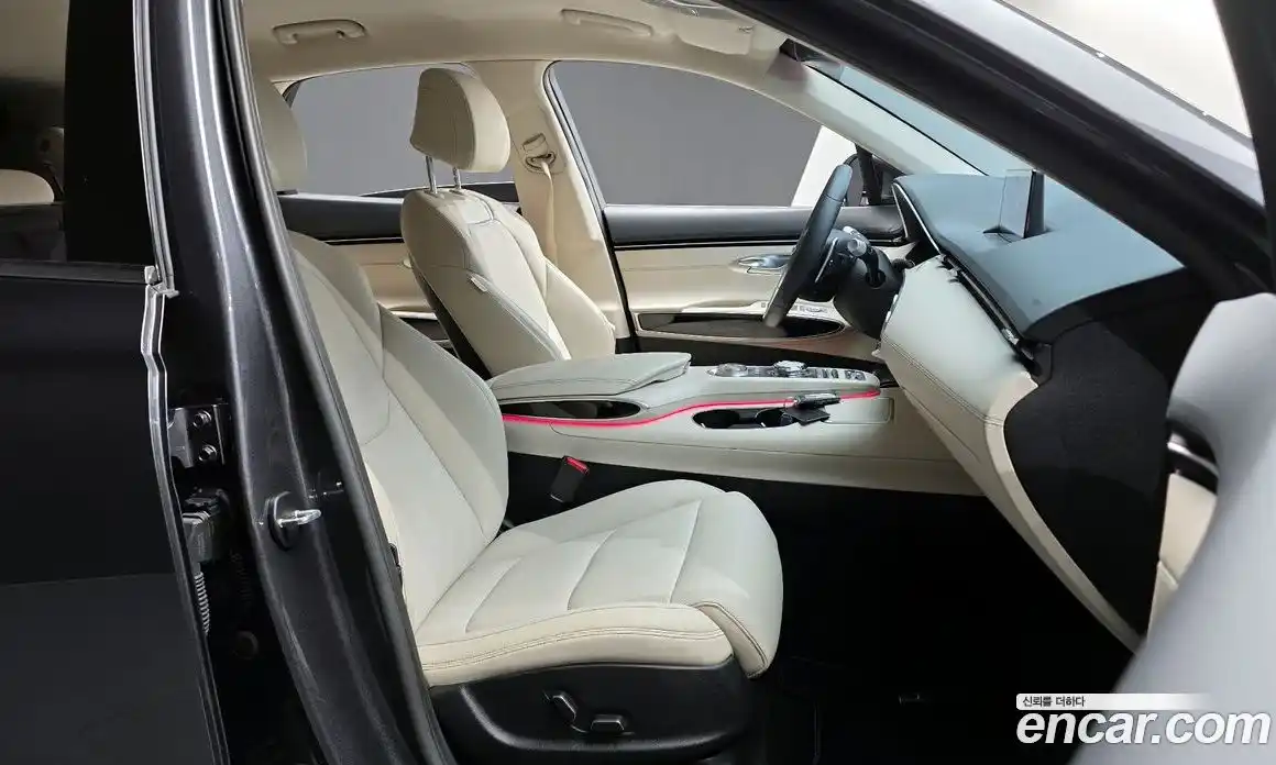 Genesis GV70 2021 2.5 Автомат в Москве № 57102, фото 14