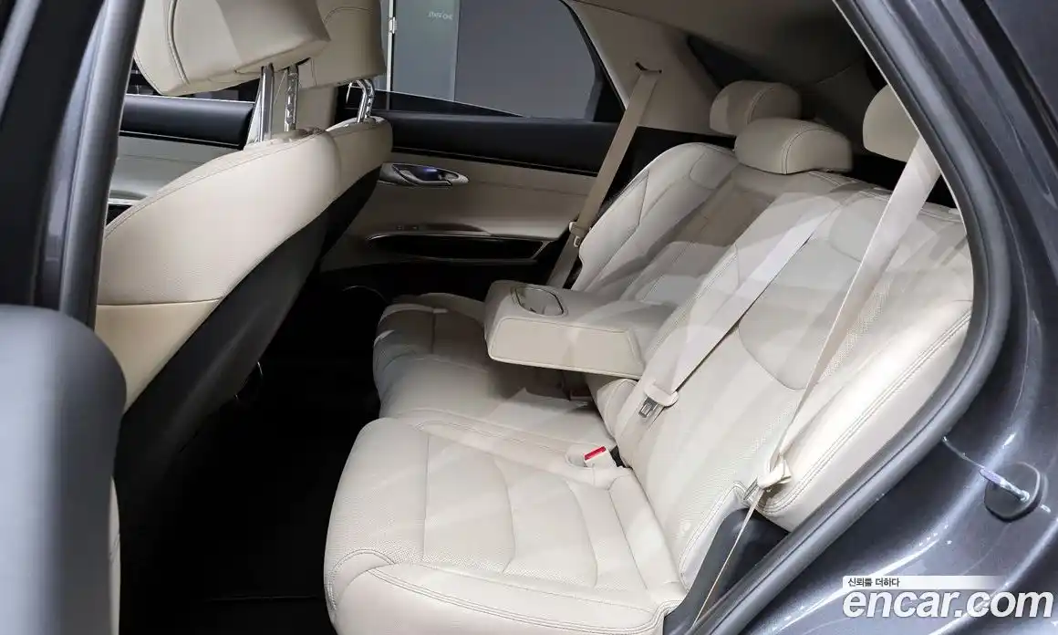 Genesis GV70 2021 2.5 Автомат в Москве № 57102, фото 19