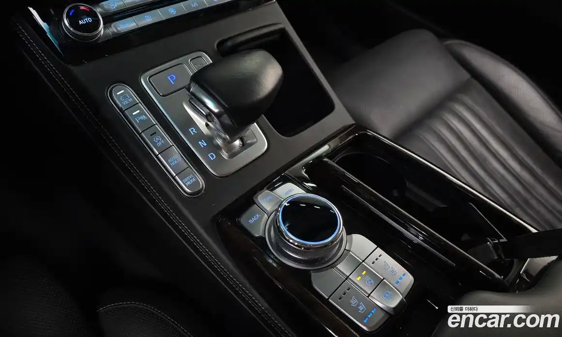 Genesis G90 2019 3.8 Автомат в Москве № 573, фото 9