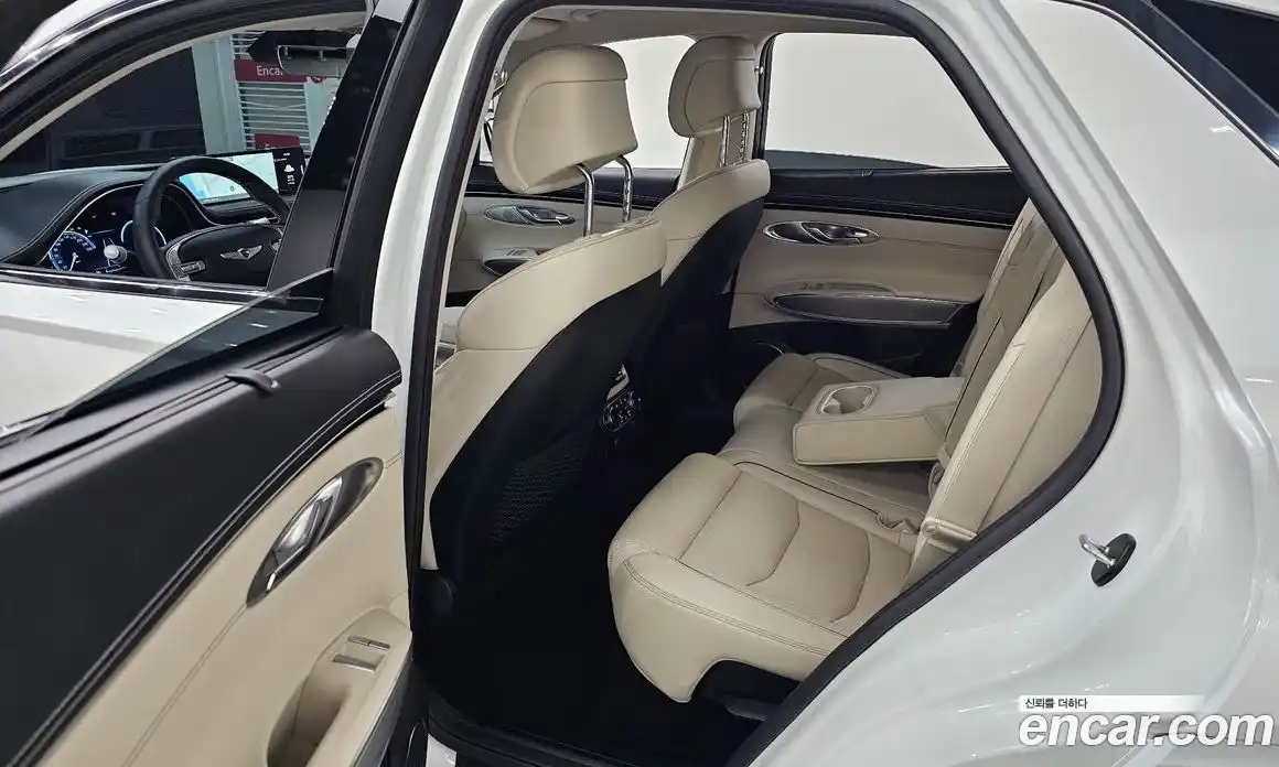 Genesis GV70 2024 2.5 Автомат в Москве № 58595, фото 3