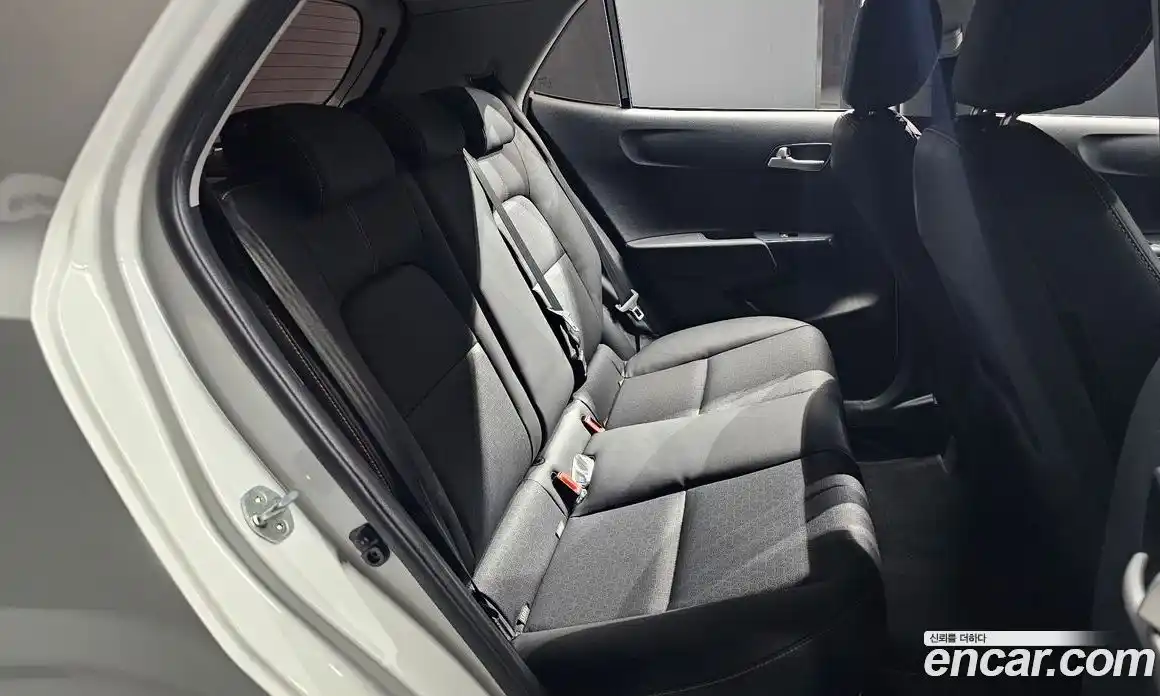 Kia Morning 2021 1.0 Автомат в Москве № 60773, фото 13