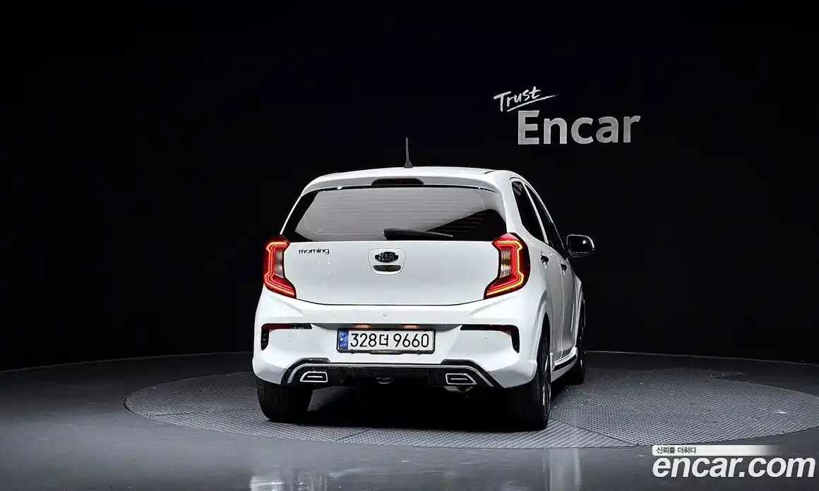 Kia Morning 2021 1.0 Автомат в Москве № 60773, фото 2