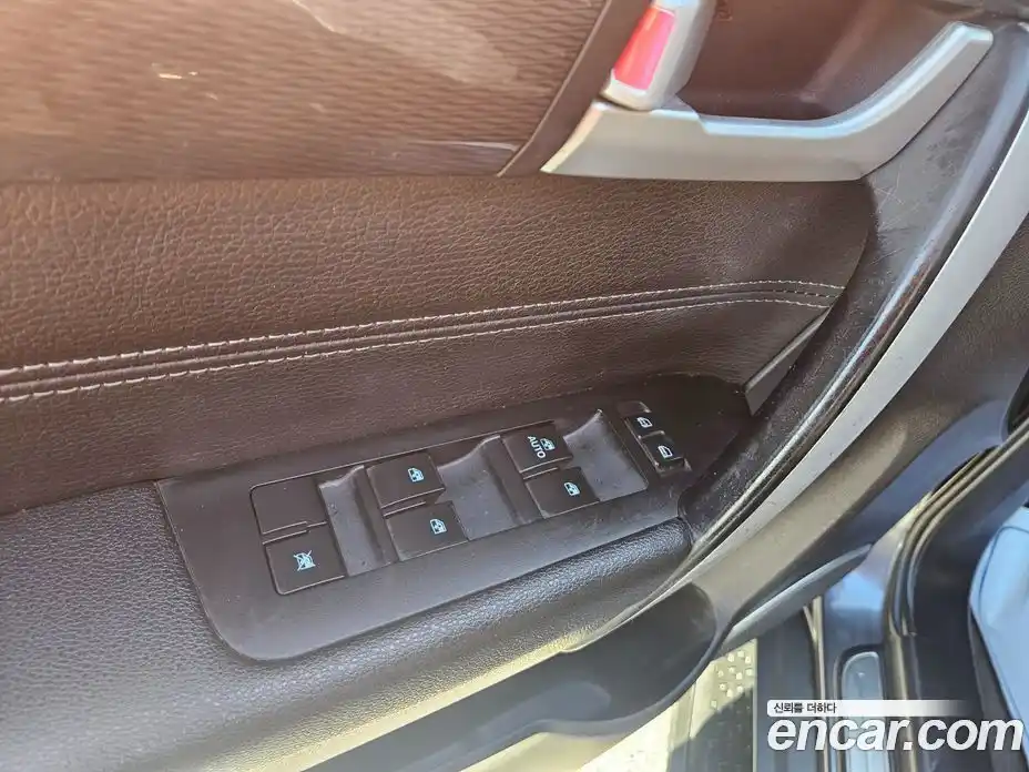 Chevrolet Captiva 2015 2.0 Автомат в Москве № 62231, фото 10