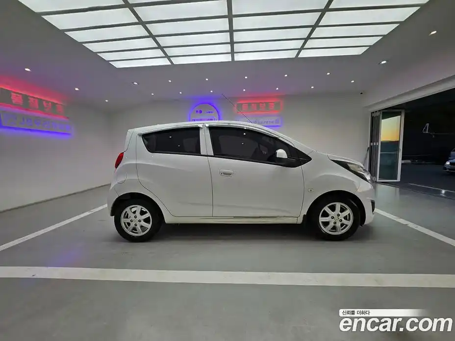 Chevrolet Spark 2014 1.0 Автомат в Москве № 64769, фото 8