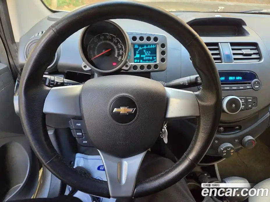 Chevrolet Spark 2012 1.0 Автомат в Москве № 105114, фото 12