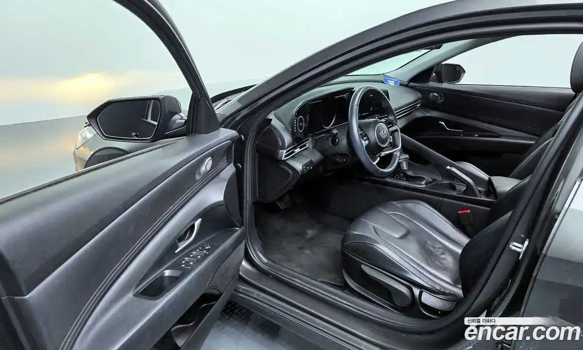 Hyundai Avante 2023 1.6 Автомат в Москве № 107841, фото 20