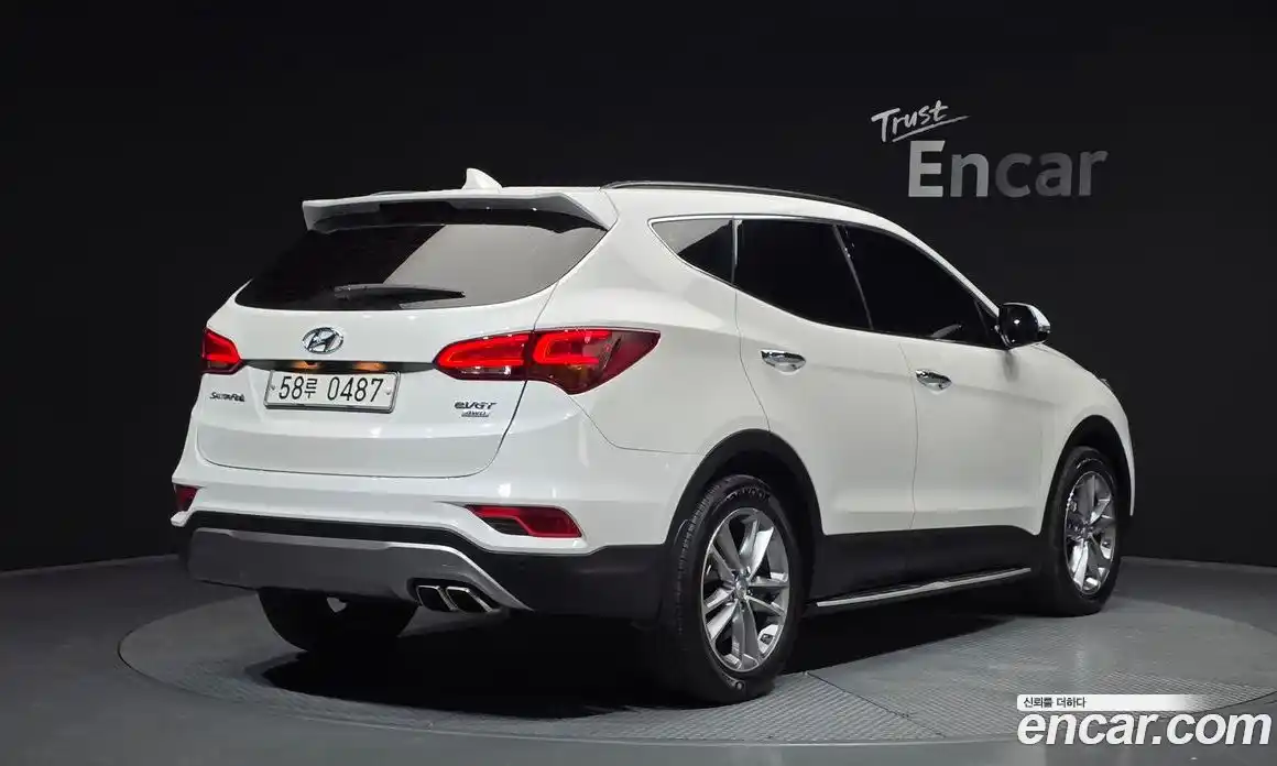 Hyundai Santa Fe 2016 2.0 Автомат в Москве № 108059, фото 19