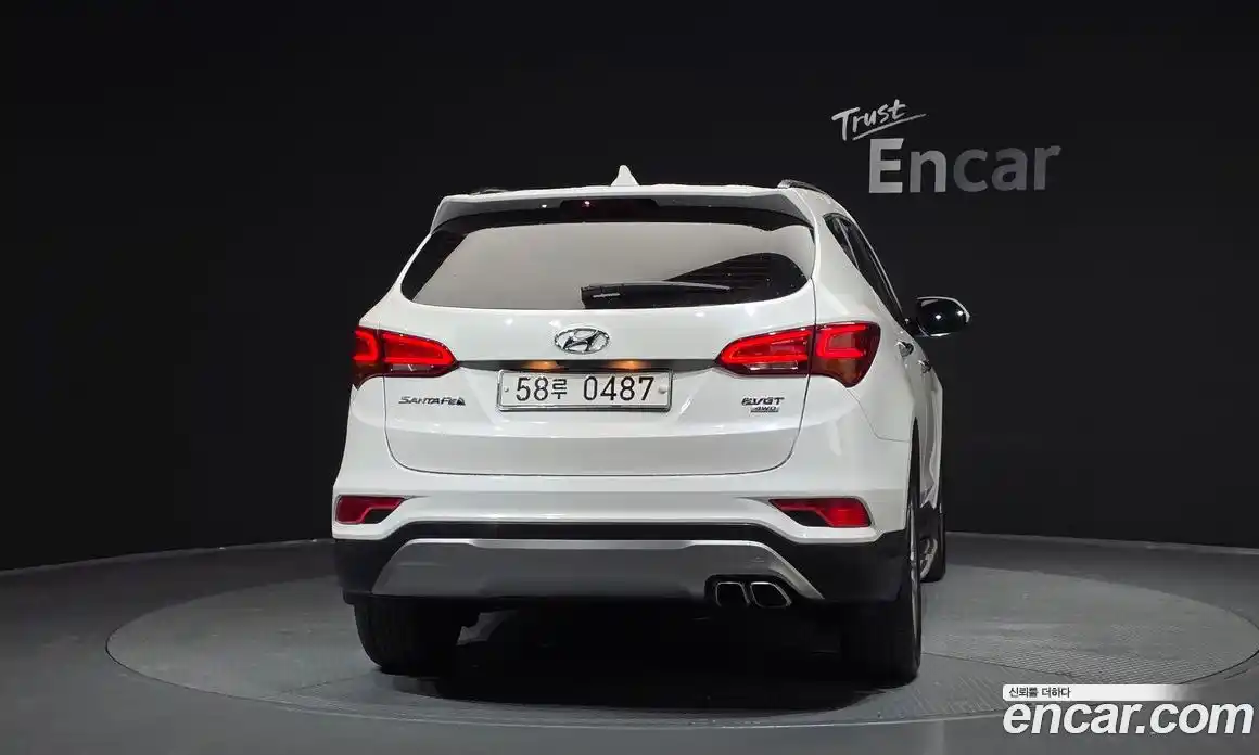 Hyundai Santa Fe 2016 2.0 Автомат в Москве № 108059, фото 5