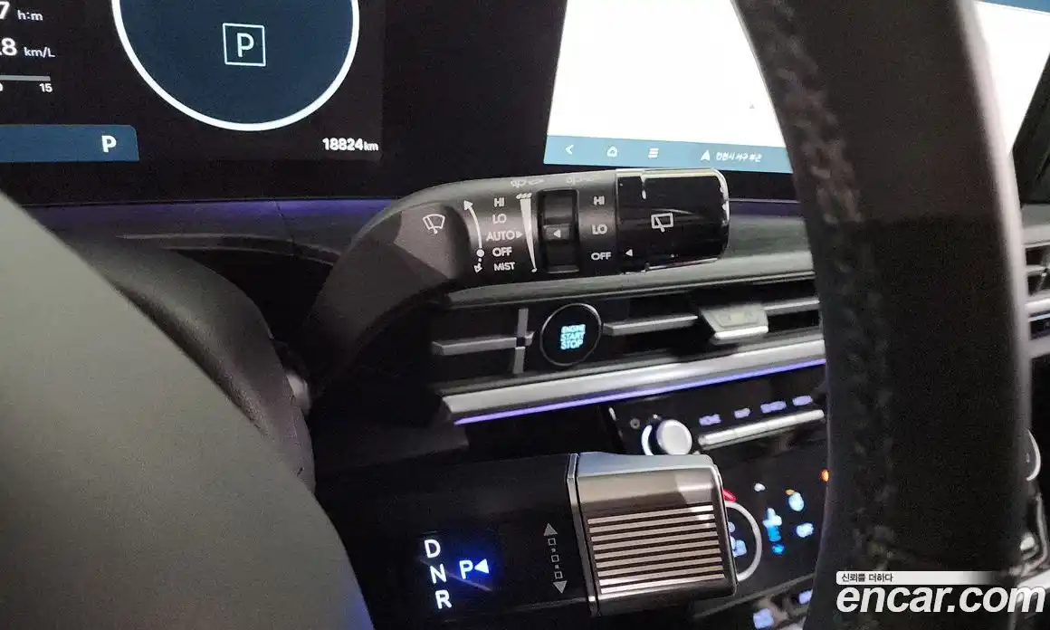 Hyundai Santa Fe 2024 2.5 Автомат в Москве № 108126, фото 17