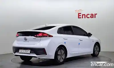 Hyundai Ioniq 2020 1.6 Автомат в Москве № 110364, миниатюра 2