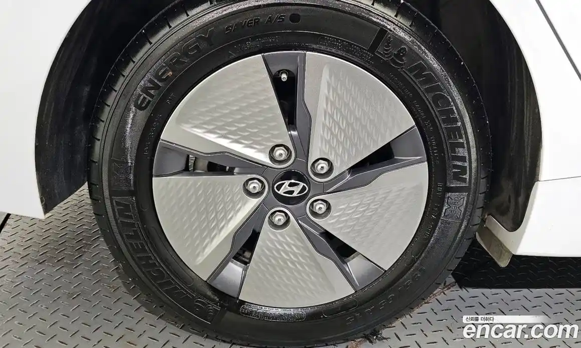 Hyundai Ioniq 2020 1.6 Автомат в Москве № 110364, фото 5