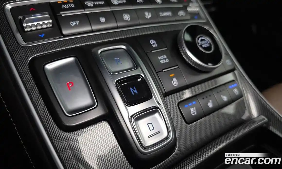 Hyundai Santa Fe 2023 2.5 Автомат в Москве № 112257, фото 19