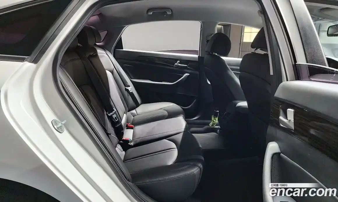 Hyundai Sonata 2017 2.0 Автомат в Москве № 112764, фото 11