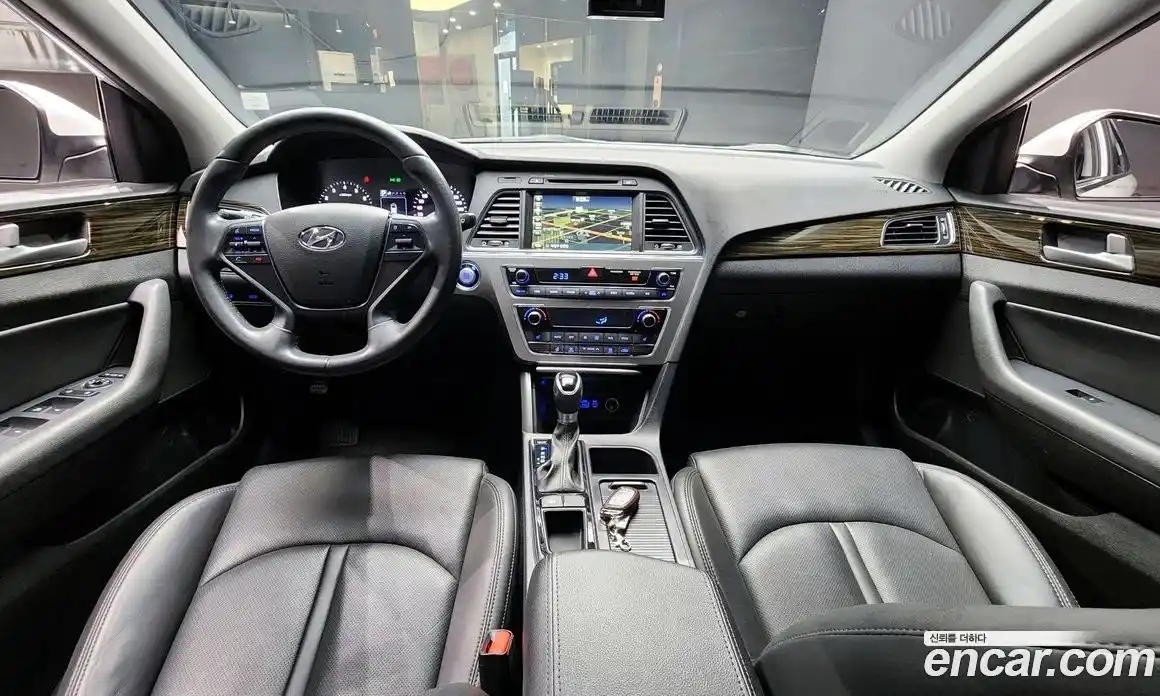 Hyundai Sonata 2017 2.0 Автомат в Москве № 112764, фото 3