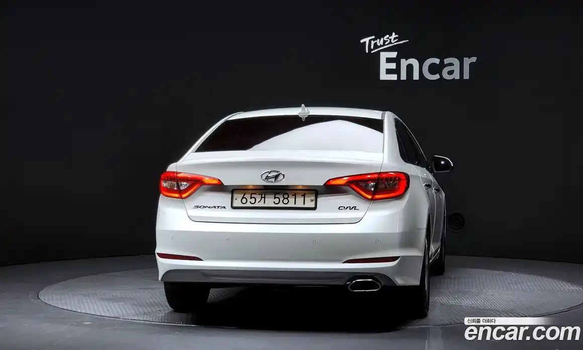 Hyundai Sonata 2017 2.0 Автомат в Москве № 112764, фото 7