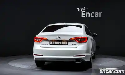 Hyundai Sonata 2017 2.0 Автомат в Москве № 112764, миниатюра 7